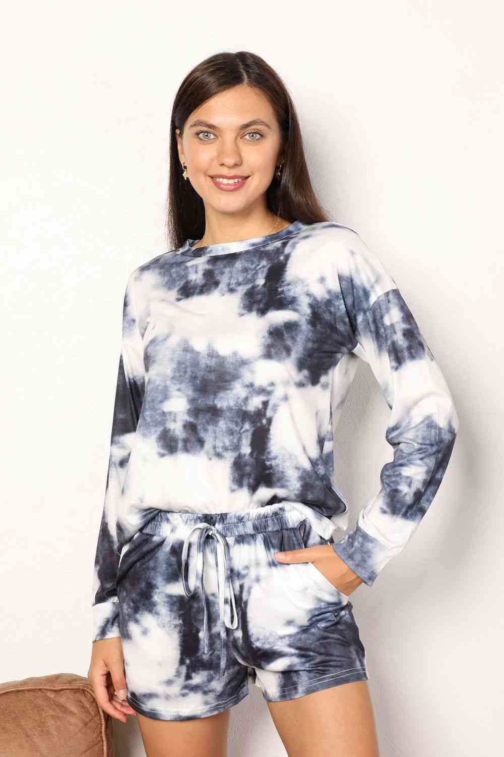 Women's Cozy Tie-Dye Lounge Set, Round-Neck Top and Shorts Ensemble